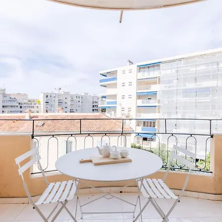 2br 3 Min From The Center & The Croisette Lejlighed