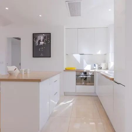 2br 3 Min From The Center & The Croisette Lejlighed