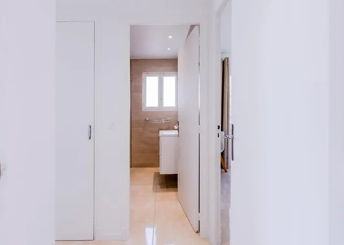 2br 3 Min From The Center & The Croisette Daire *